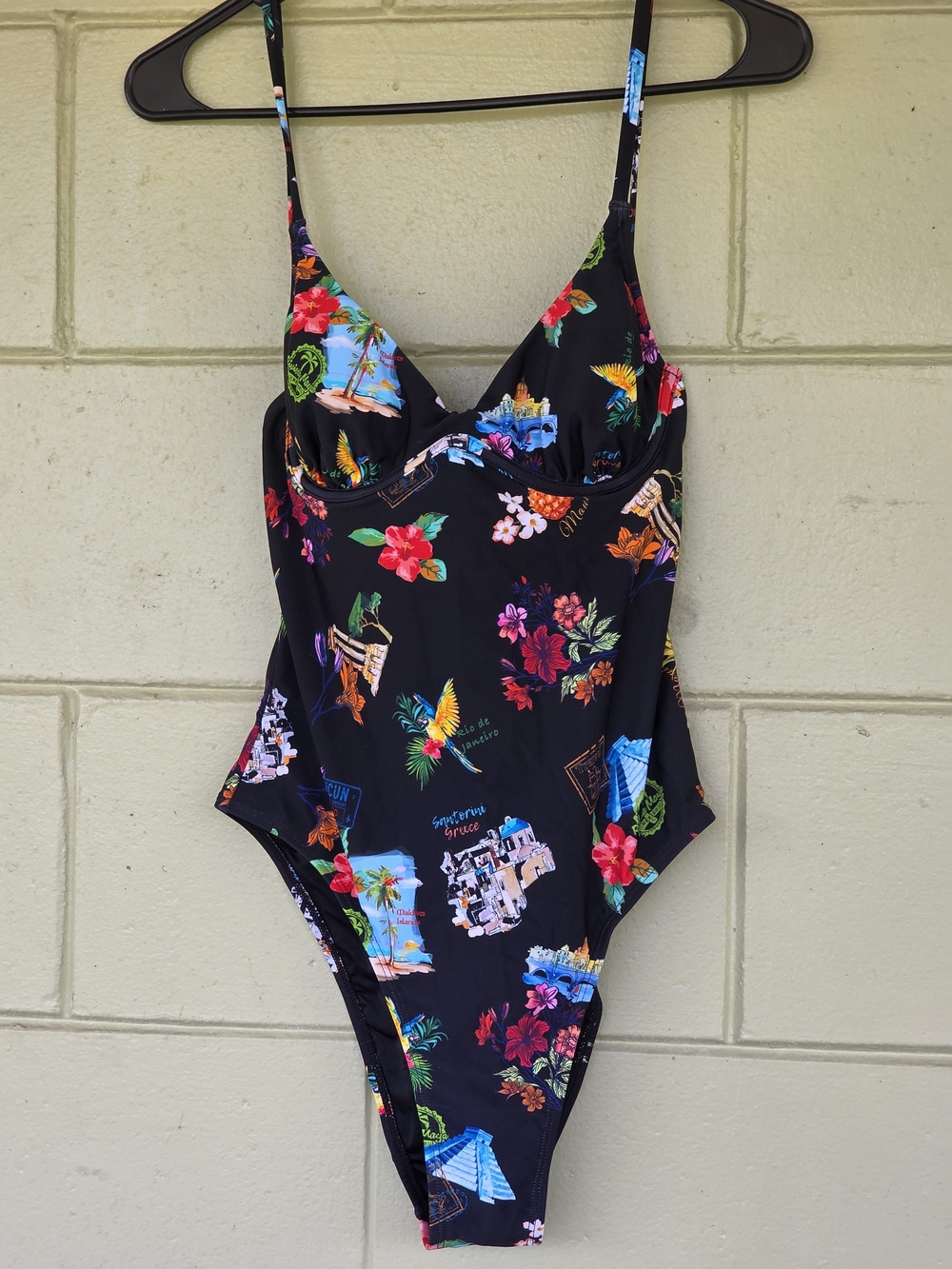 Cupshe Black Tropical Floral One-Piece Swimsuit